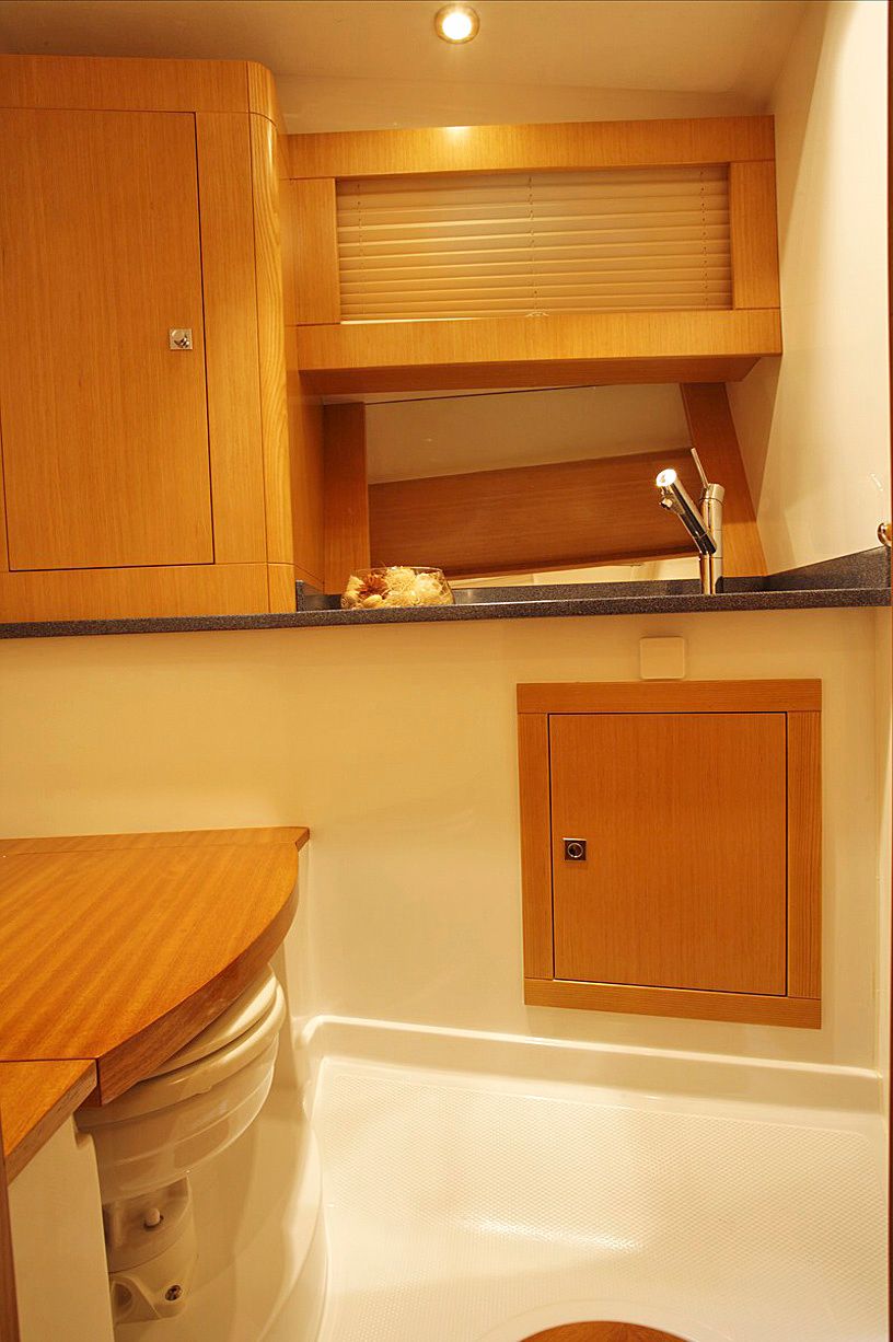 Faeton Moraga 1180 | Anemoessa