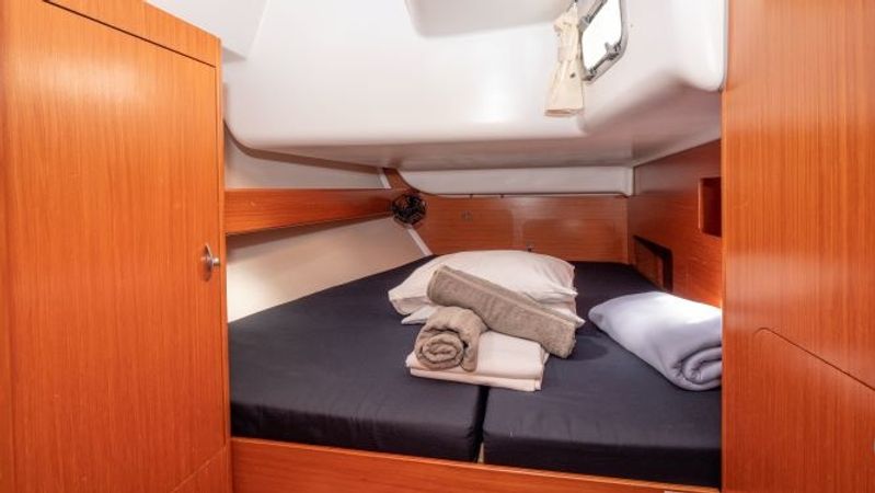 Beneteau Cyclades 43.4 | Roualeyn