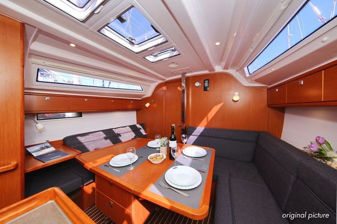 Bavaria Cruiser 37 | Malo Angeline