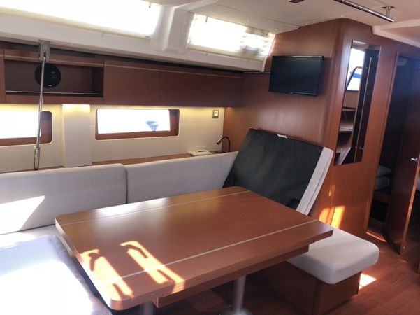 Beneteau Oceanis 51 | Marea