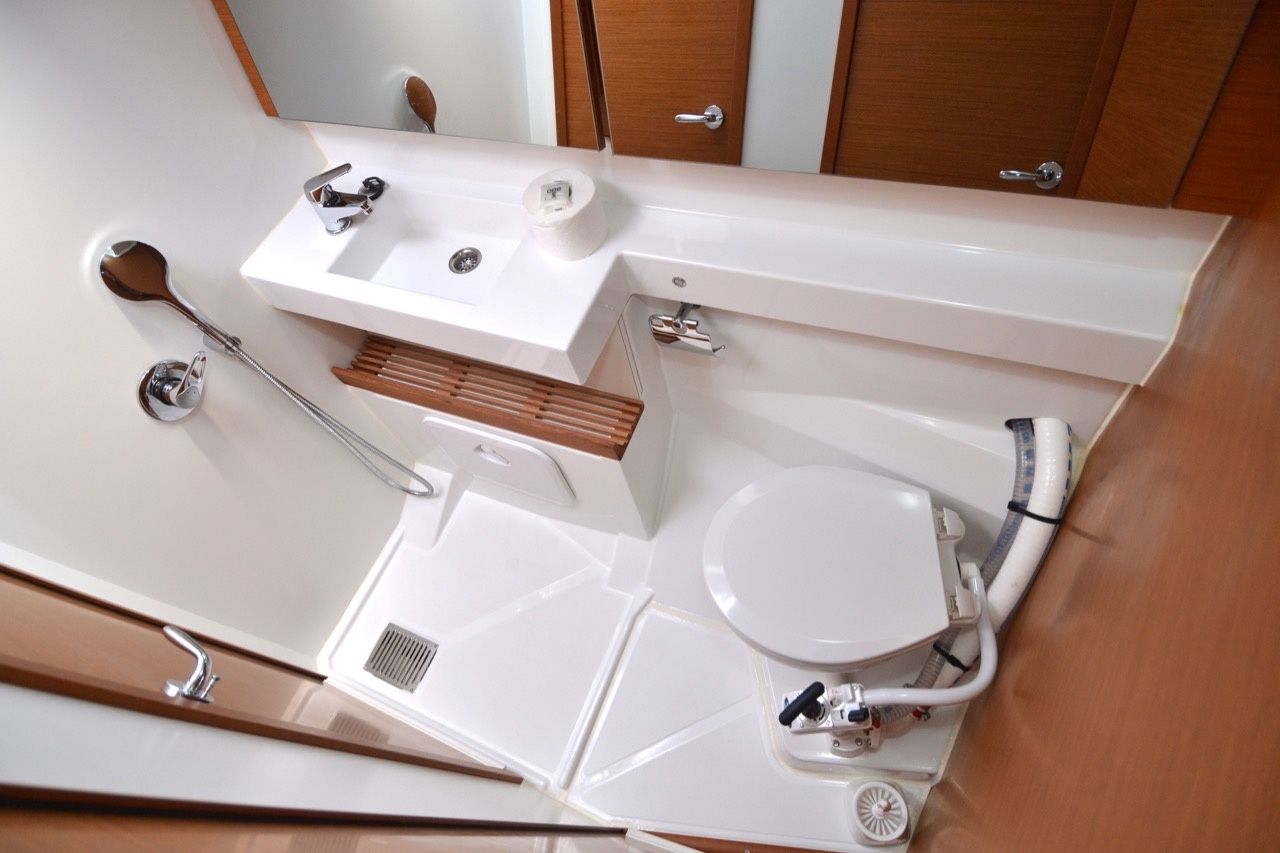 Jeanneau Sun Odyssey 440 | Sigma Kiss
