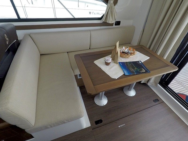 Beneteau Antares 36 | Capricorn
