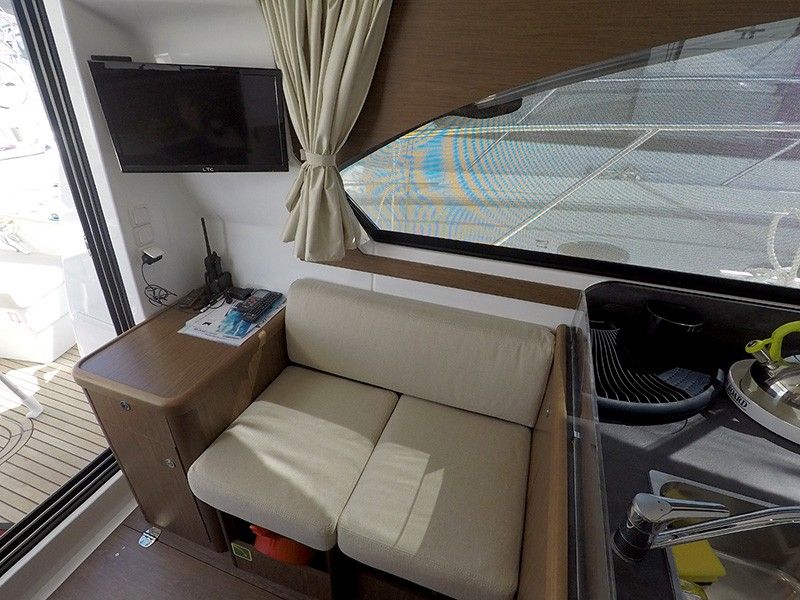 Beneteau Antares 36 | Capricorn