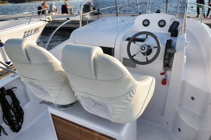 Elan 650 | Cabin 1