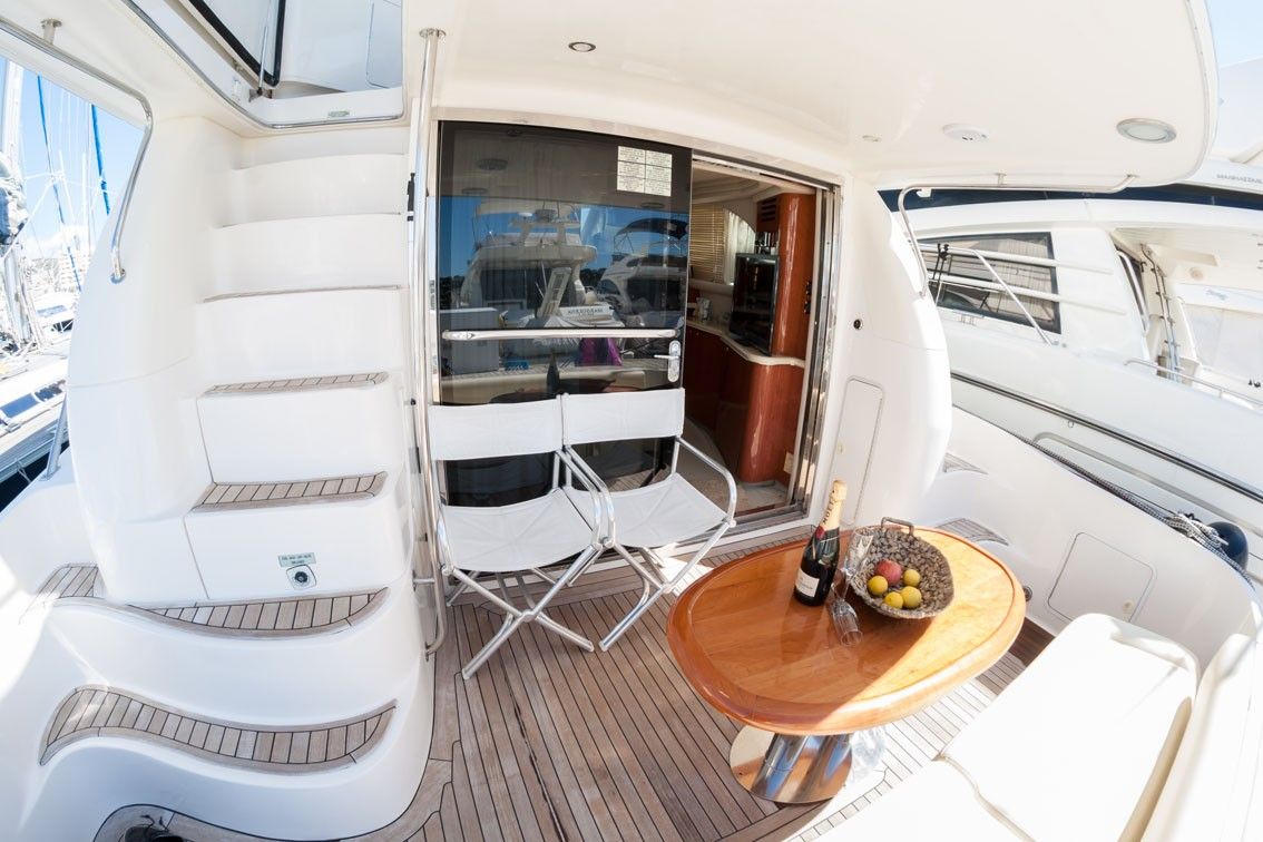 Sea Ray 52 | Voyager