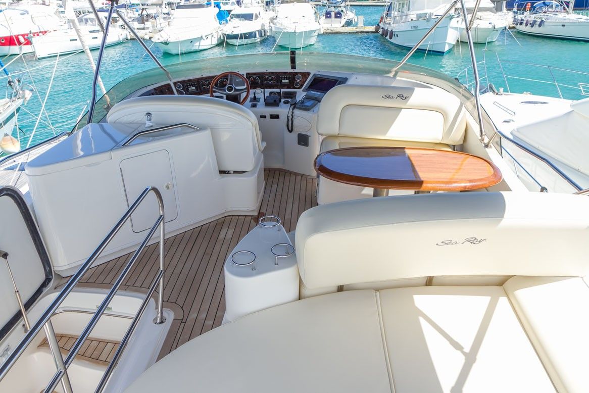 Sea Ray 52 | Voyager