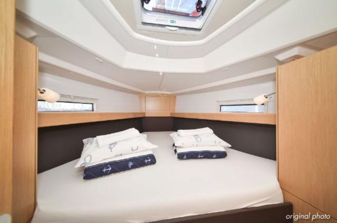 Bavaria Cruiser 37 | White Pearl