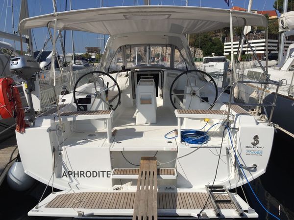 Beneteau Oceanis 38 | Aphrodite