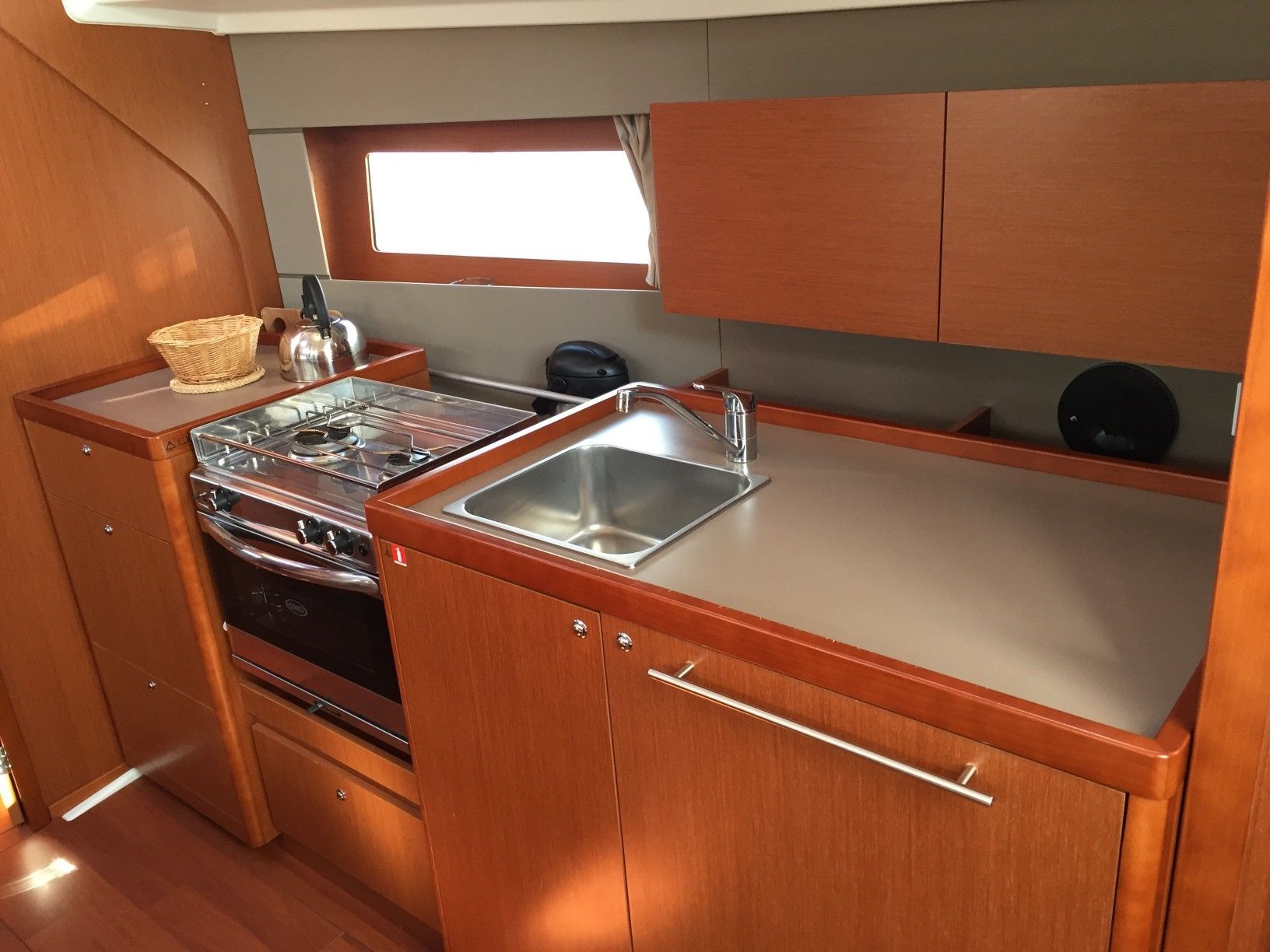 Beneteau Oceanis 38 | Aphrodite