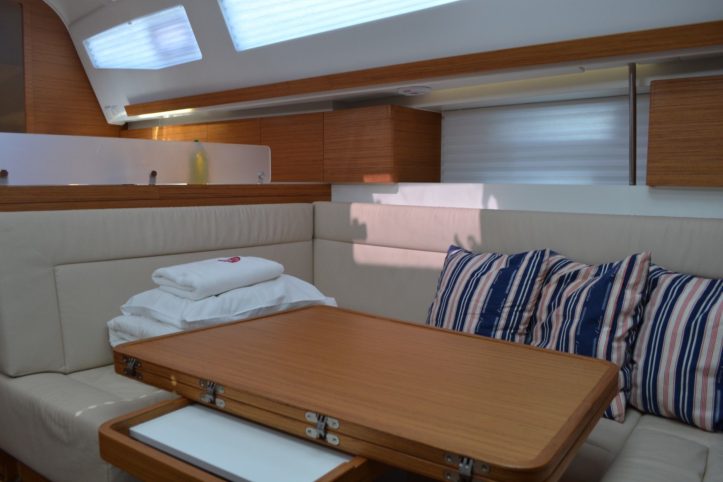 Elan 40 Impression | Google