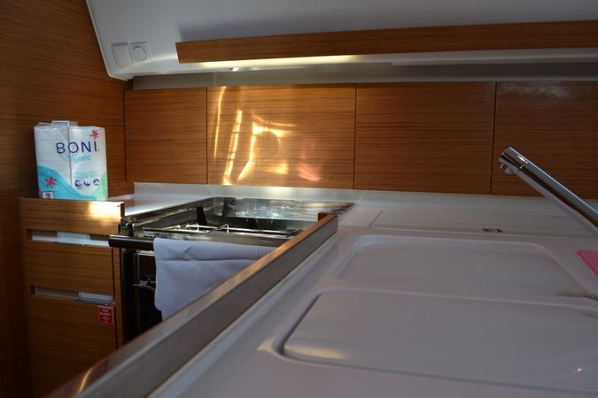 Elan 40 Impression | Google