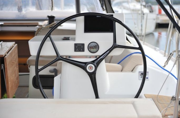 Dufour 520 GL | Greenleaf