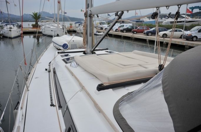 Dufour 520 GL | Greenleaf