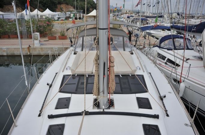 Dufour 520 GL | Greenleaf