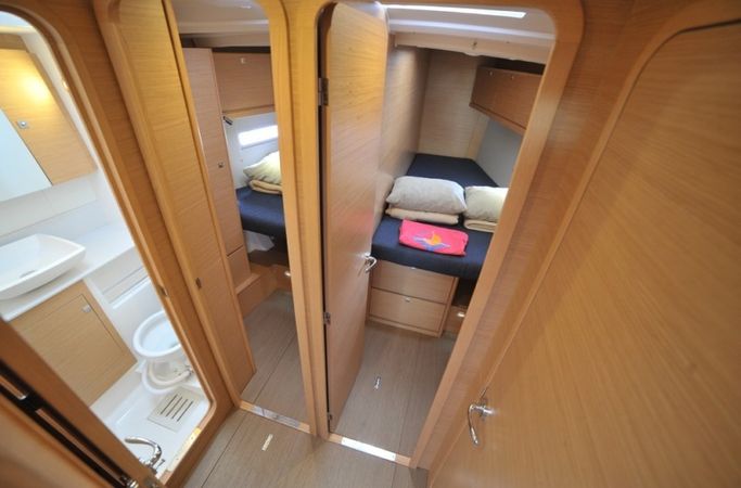 Dufour 520 GL | Greenleaf