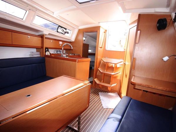Bavaria Cruiser 33 | Fei Jian