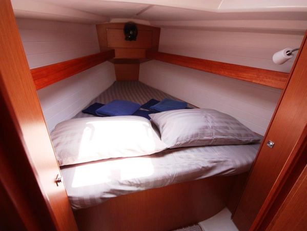 Bavaria Cruiser 33 | Fei Jian