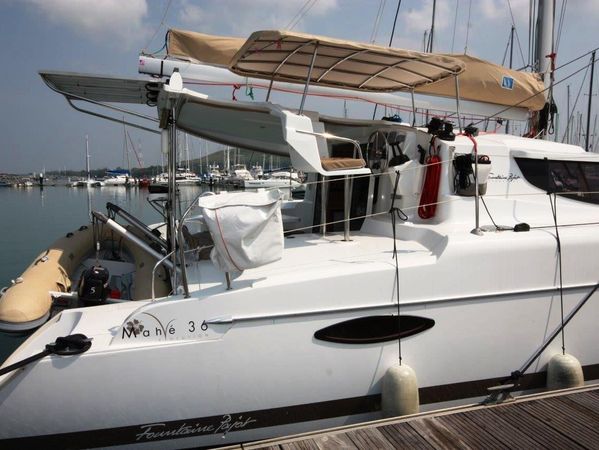 Fountaine Pajot Mahe 36 | Happy Eva