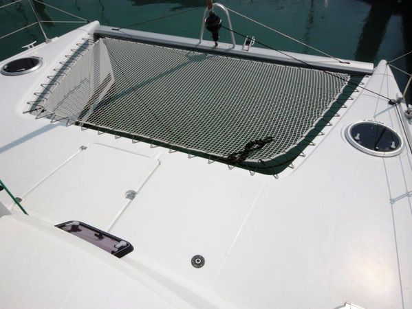 Fountaine Pajot Mahe 36 | Happy Eva