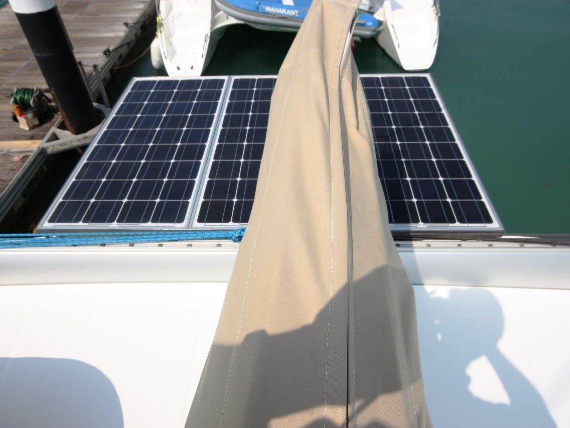 Fountaine Pajot Mahe 36 | Happy Eva