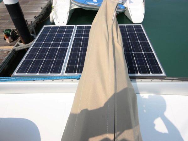 Fountaine Pajot Mahe 36 | Happy Eva