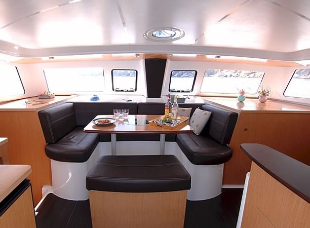 Fountaine Pajot Mahe 36 | Happy Eva