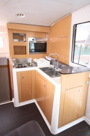Fountaine Pajot Mahe 36 | Happy Eva