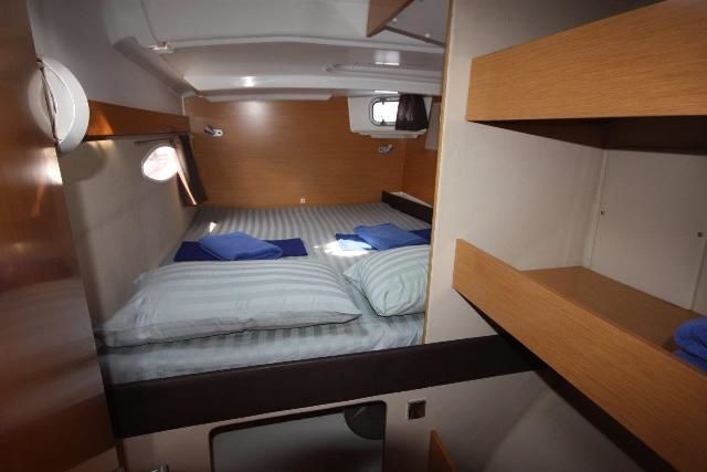 Fountaine Pajot Mahe 36 | Happy Eva