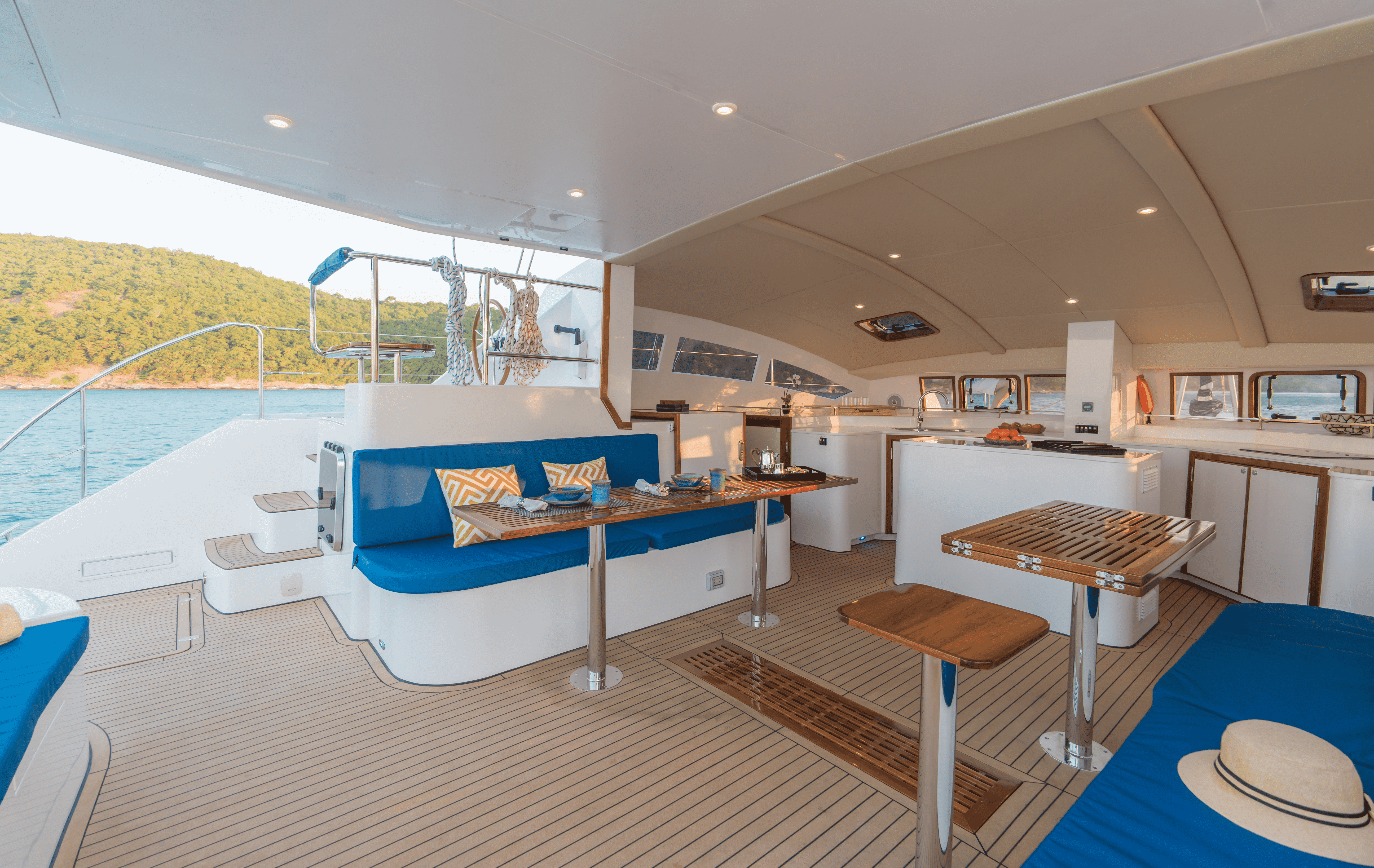 Island Spirit 41 | Vesna