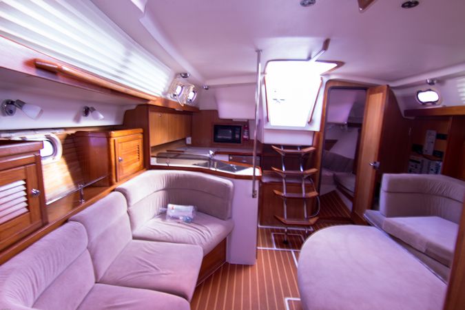 Catalina 375 | Vag Alame