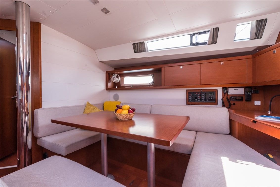 Beneteau Oceanis 45 | Mobula One