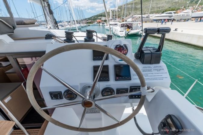 Fountaine Pajot Saona 47 | Sunny Wave