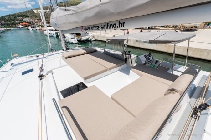 Fountaine Pajot Saona 47 | Sunny Wave