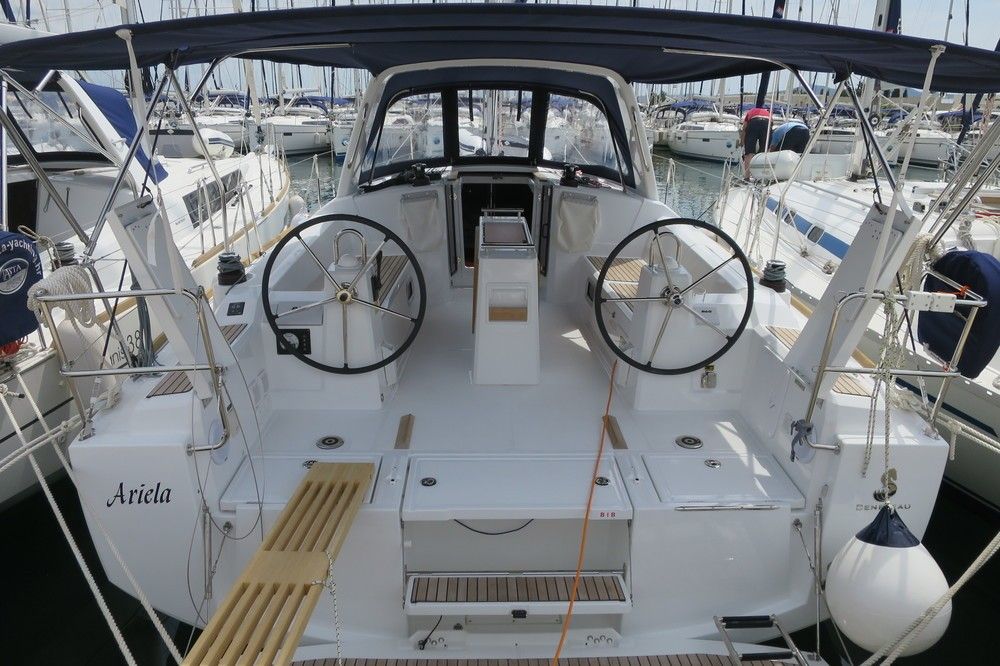 Beneteau Oceanis 38 | Ariela