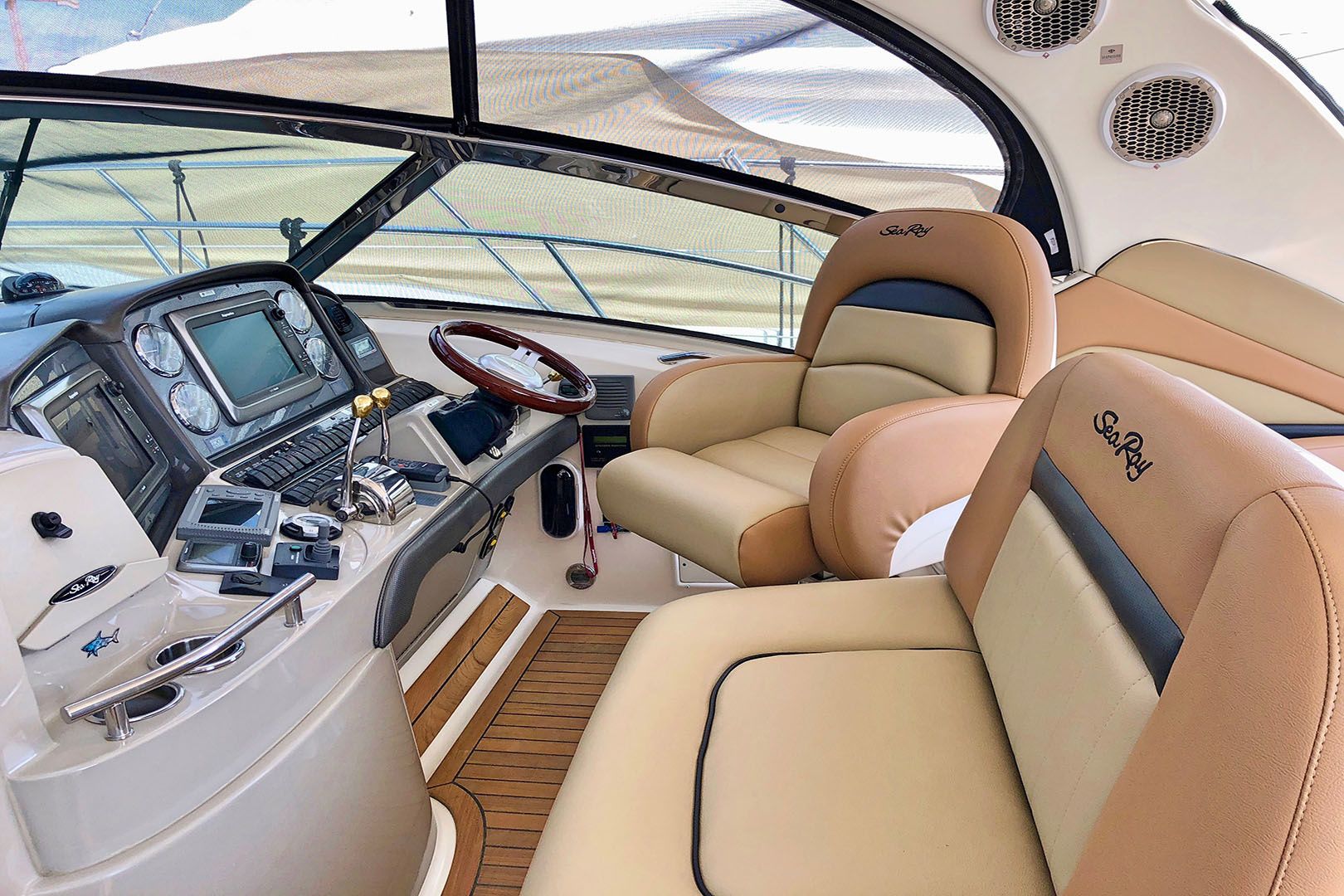 Sea Ray 425 | Windtech