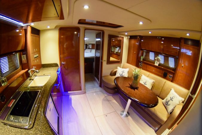 Sea Ray 425 | Windtech