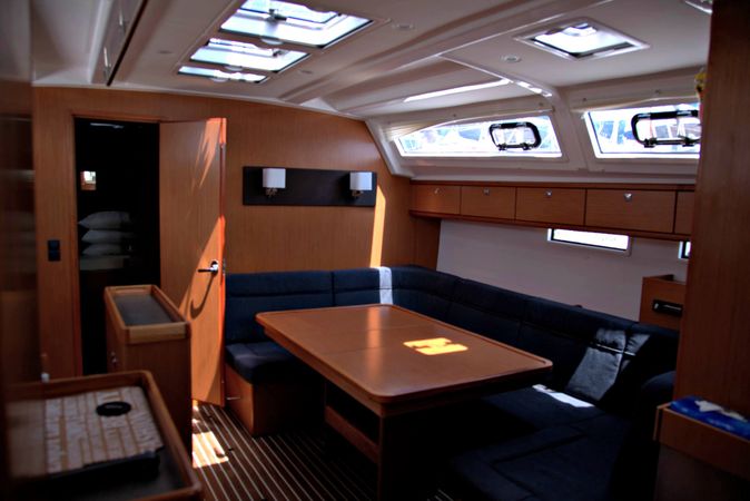 Bavaria Cruiser 46 | Pinot Gris
