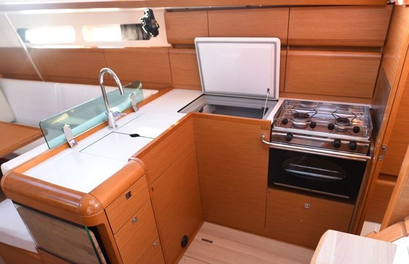 Jeanneau Sun Odyssey 419 | Eione