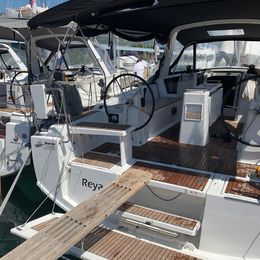 Beneteau Oceanis 38.1 | Reya