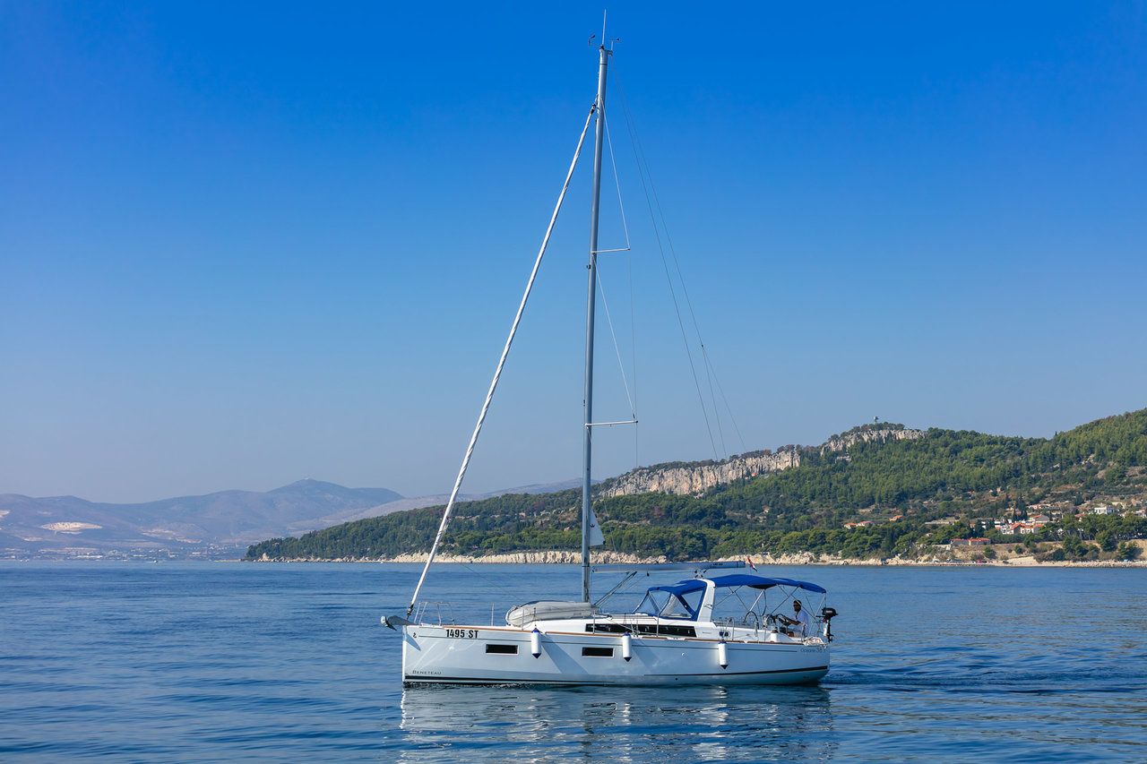 Beneteau Oceanis 38 | Anima Maris  2