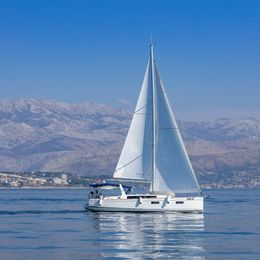 Beneteau Oceanis 38 | Anima Maris 2