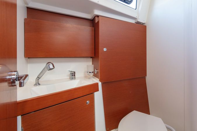 Beneteau Oceanis 38 | Anima Maris 3