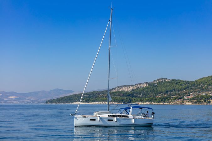Beneteau Oceanis 38 | Anima Maris 3