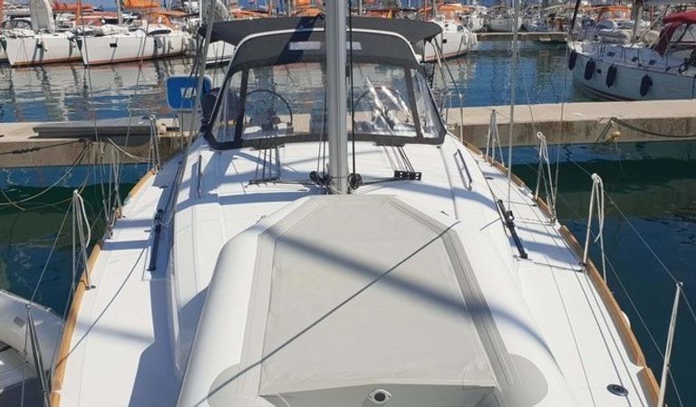 Beneteau Oceanis 38 | Bellona