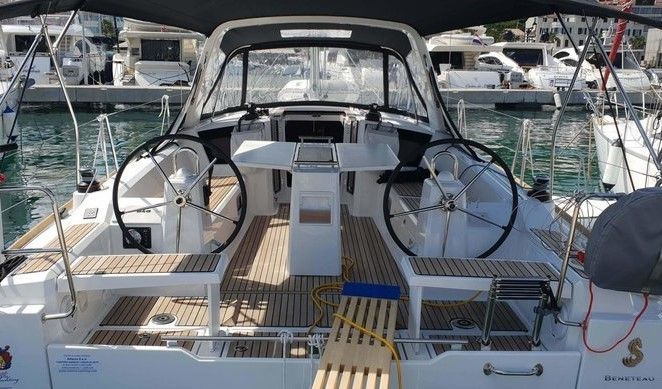 Beneteau Oceanis 38 | Bellona