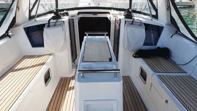 Beneteau Oceanis 38 | Bellona