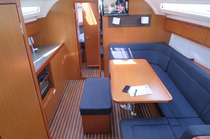 Bavaria Cruiser 41 | Rebecca