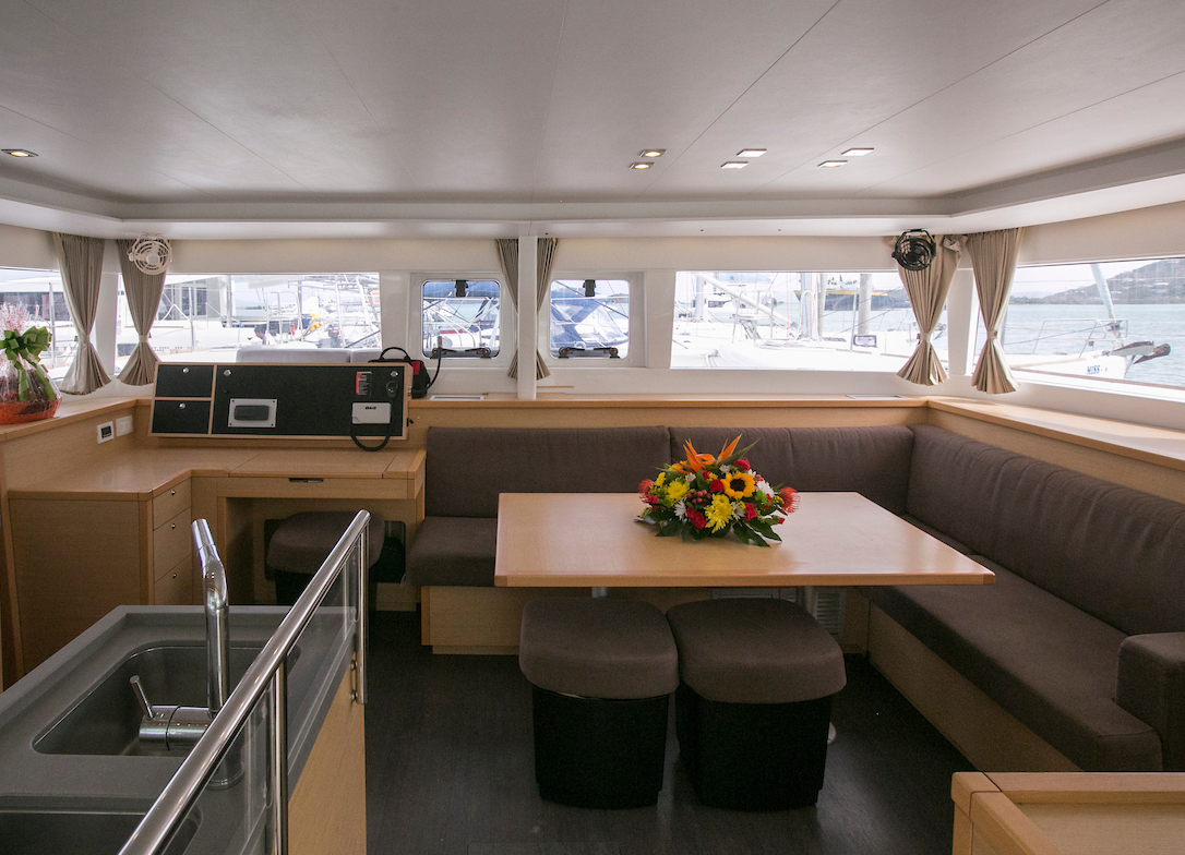 Lagoon 450 F | King Lewis