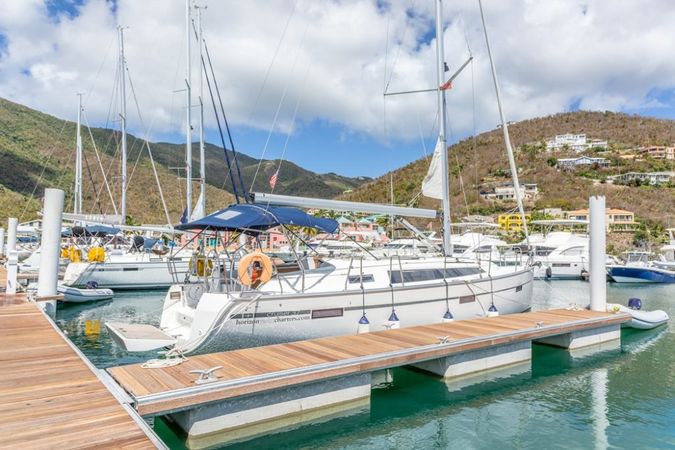 Bavaria Cruiser 37 | New Beginnings