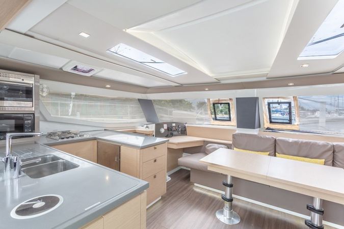Fountaine Pajot Helia 44 | Altair